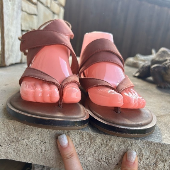 Sanuk Mariposa Yoga leather sandal with heel tie laces Sz-7. D - Picture 12 of 13